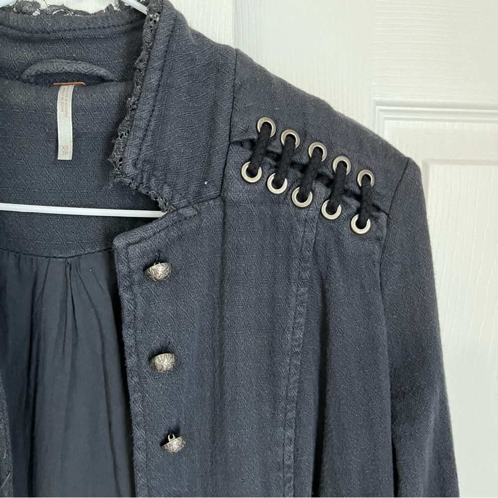 FREE PEOPLE VICTORIAN LACE JACKET IN NAVY SIZE XS - Picture 7 of 16